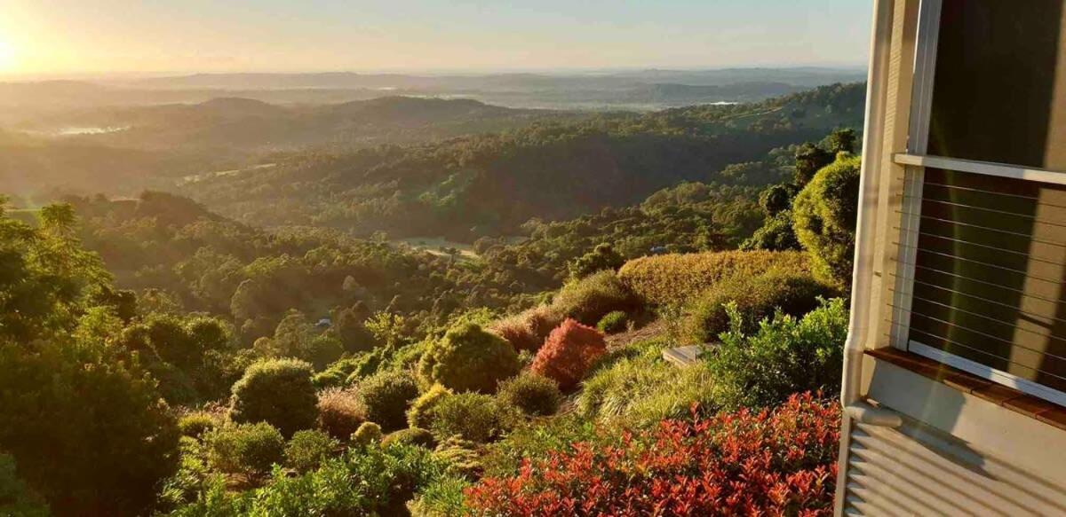 Flaxton Garden Home With Spectacular Coastal Views モントビル エクステリア 写真