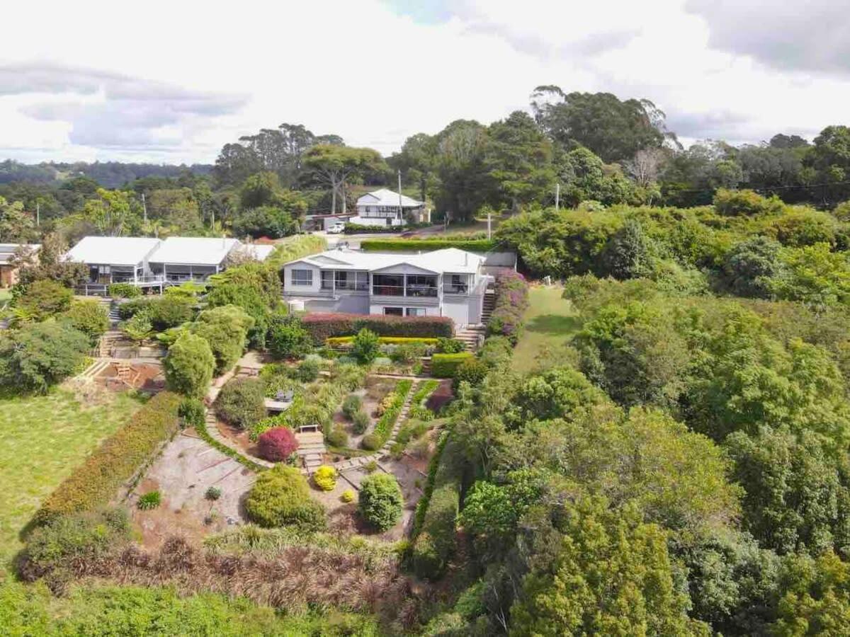 Flaxton Garden Home With Spectacular Coastal Views モントビル エクステリア 写真